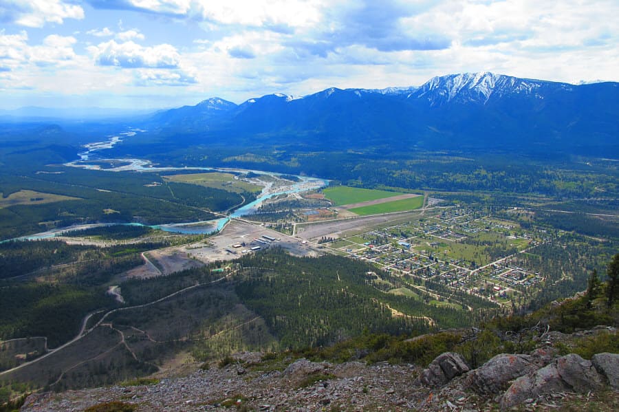 Hiking Adventures at Mount Sabine