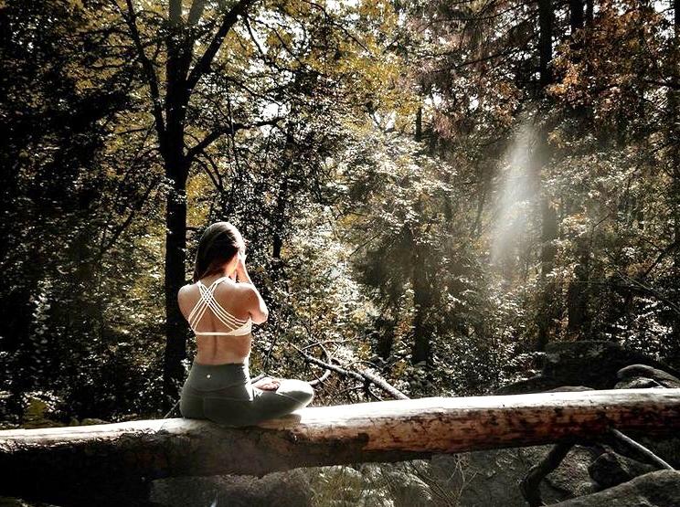Finding Peace Through Guided Meditation in Natural Settings