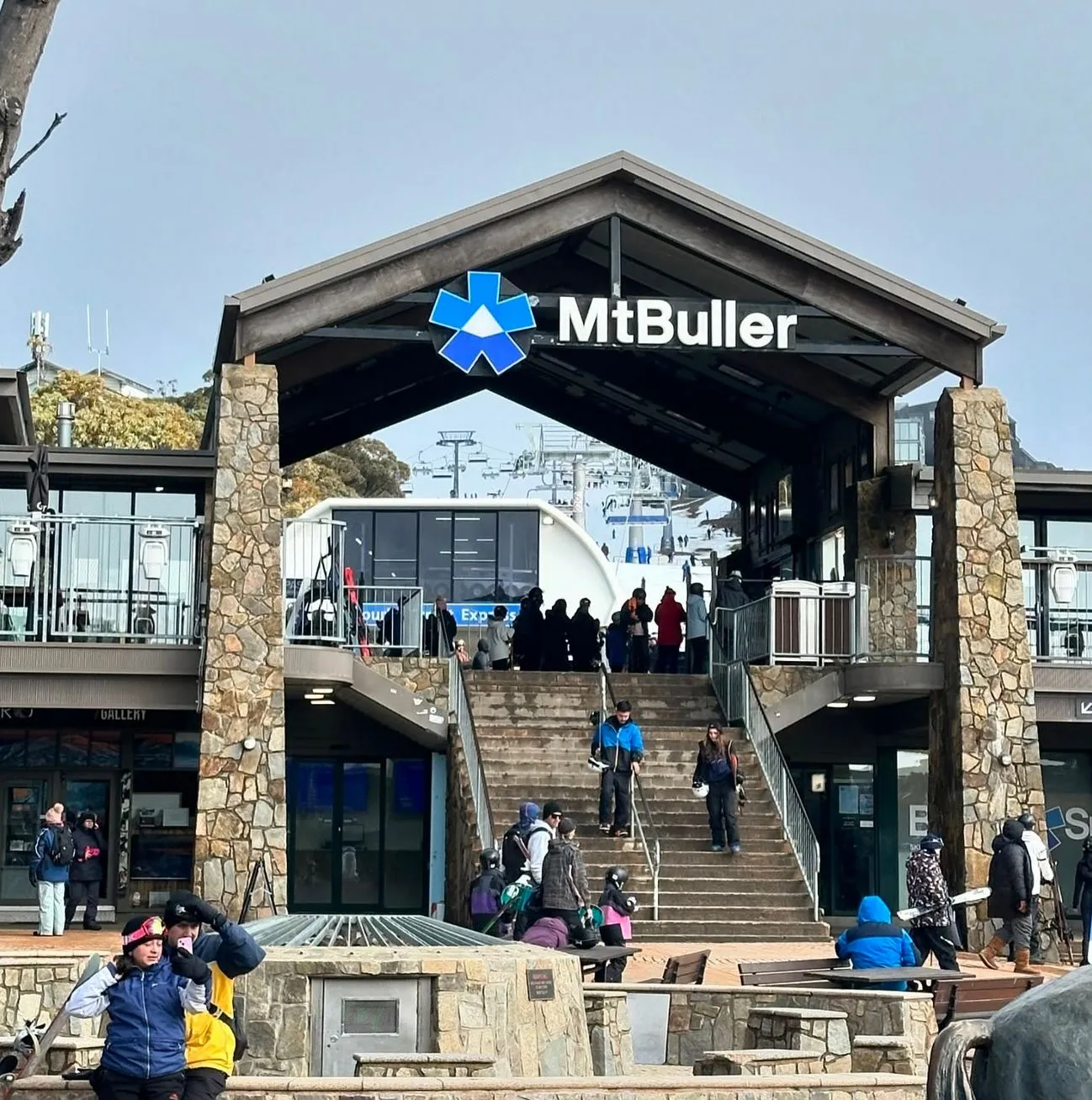 Best Time to Ski on a Budget